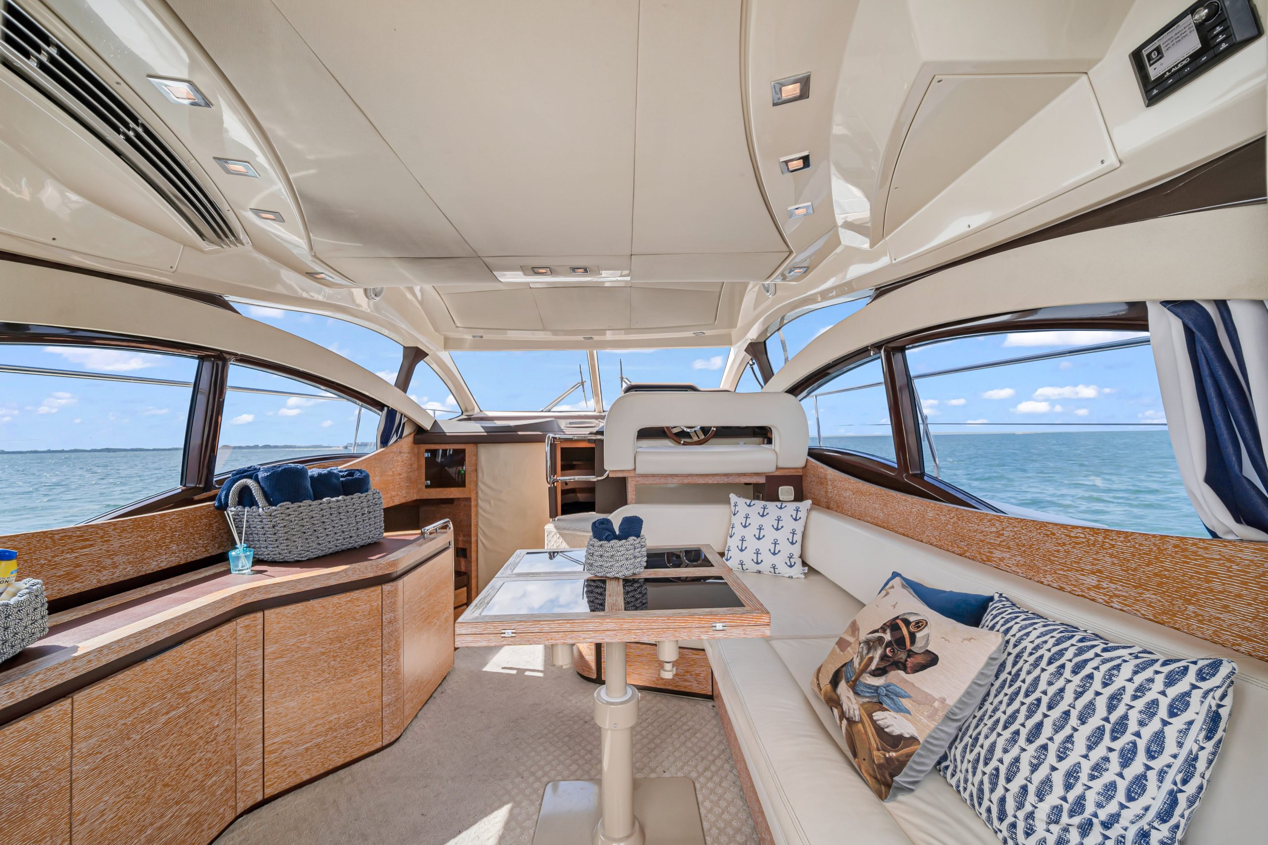 42Azimut-10-scaled-1.jpg