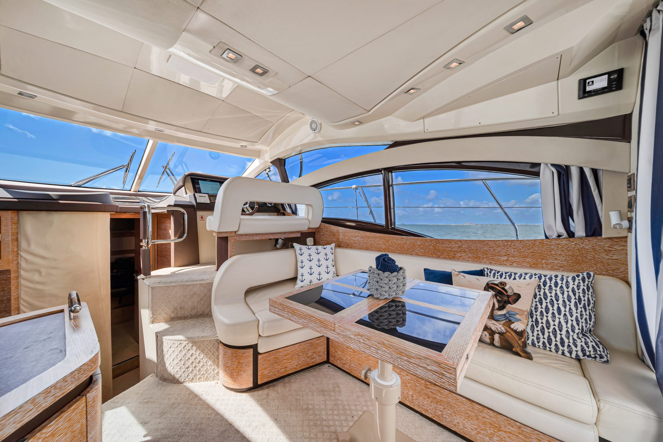 42Azimut-12-scaled-1.jpg