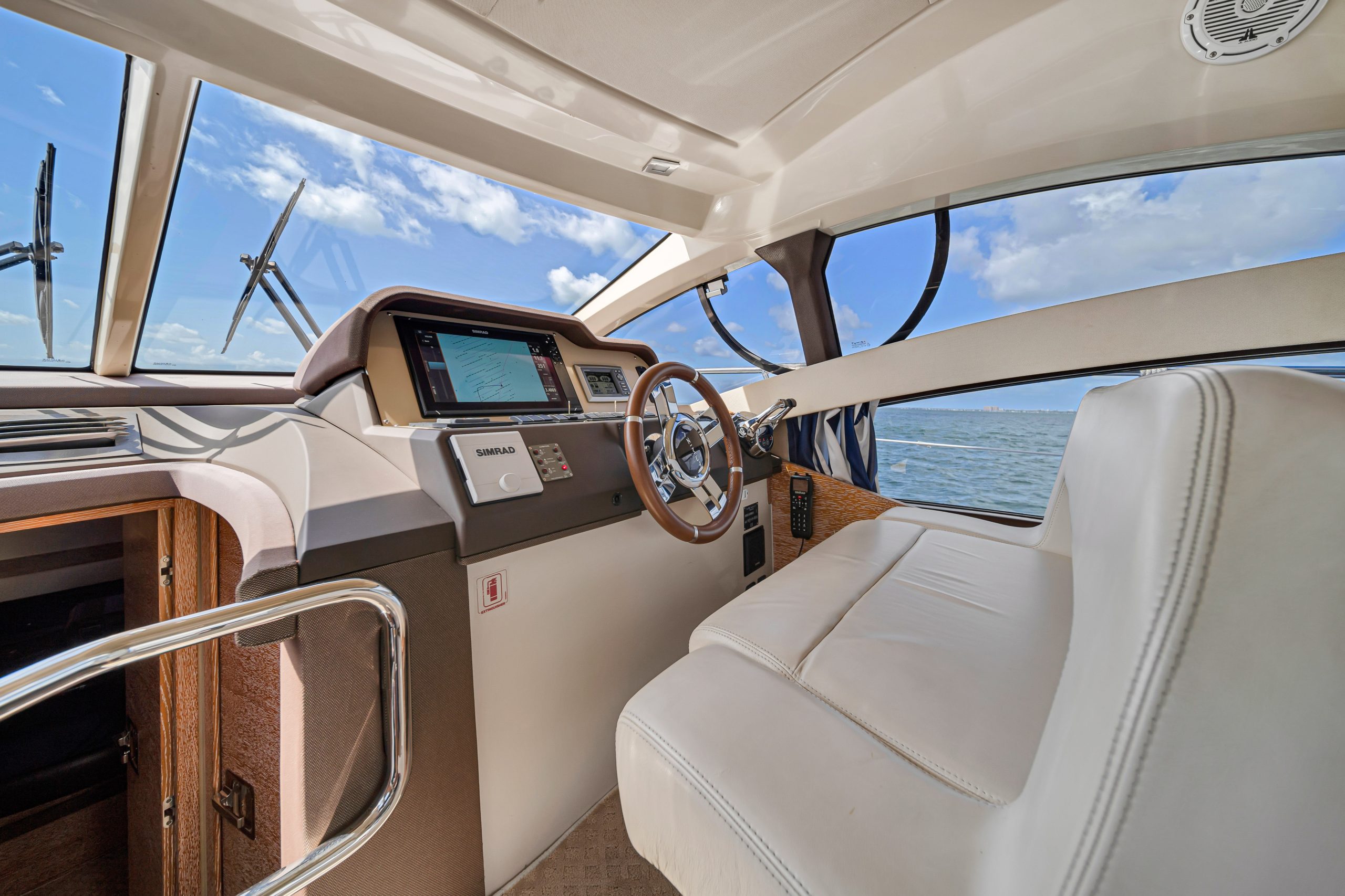 42Azimut-14-scaled-1.jpg