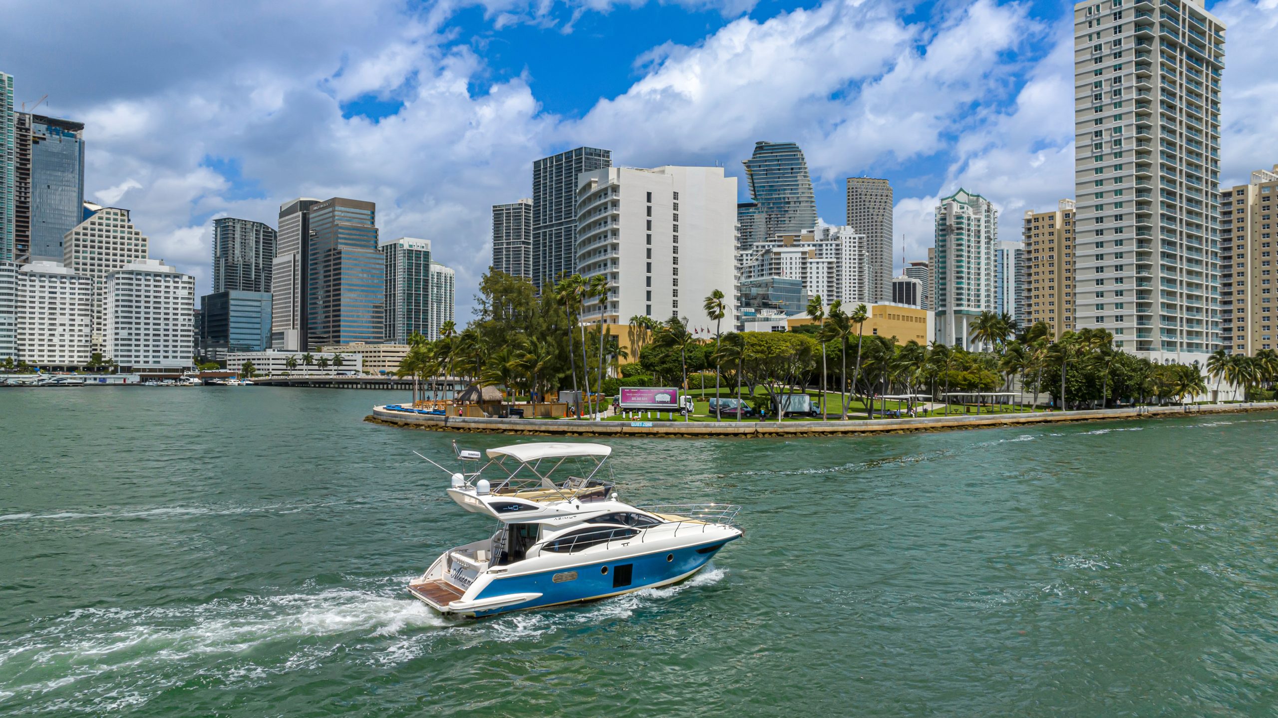 42Azimut-25-scaled-1.jpg