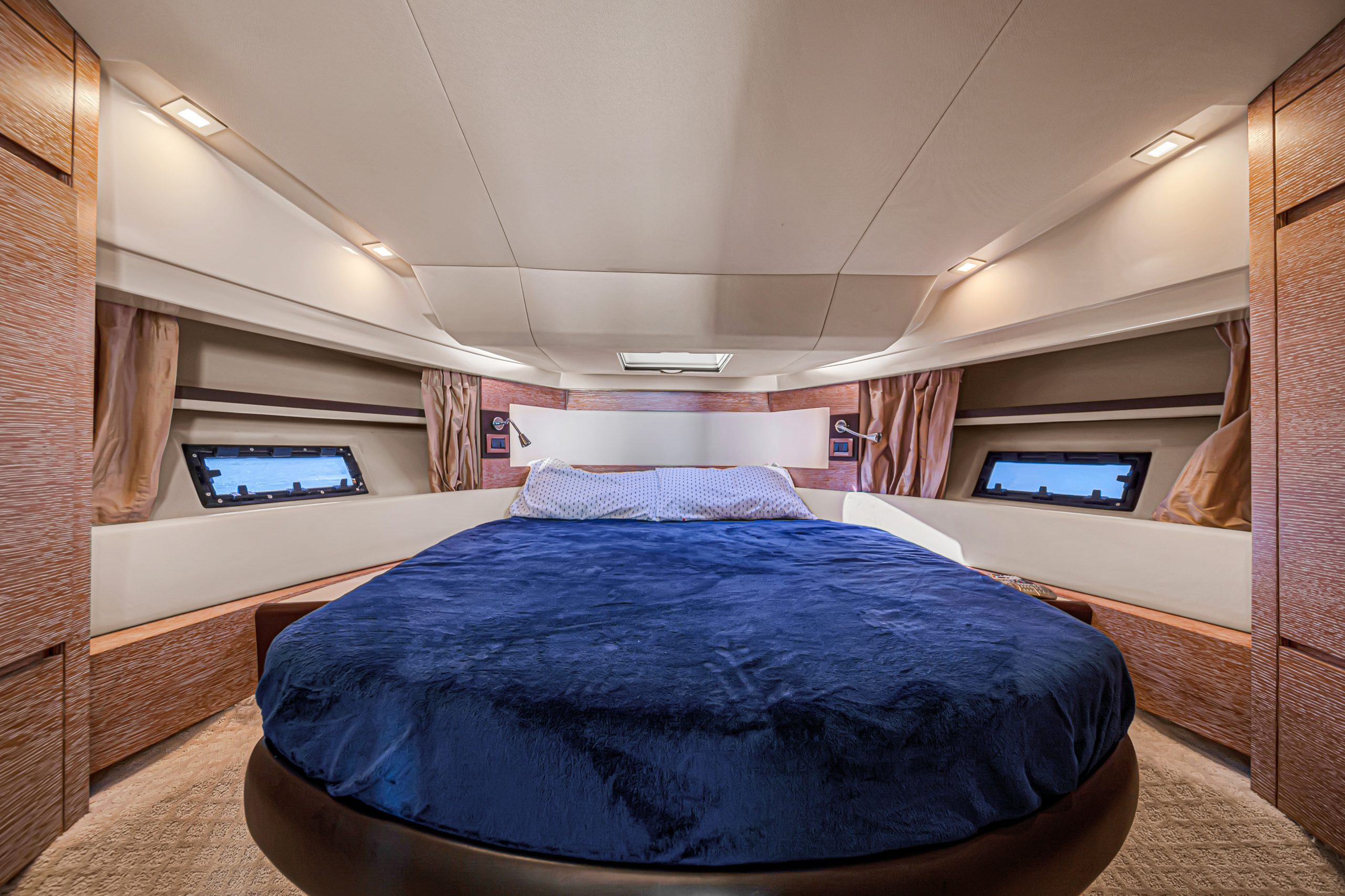 42Azimut-4-scaled-1.jpg