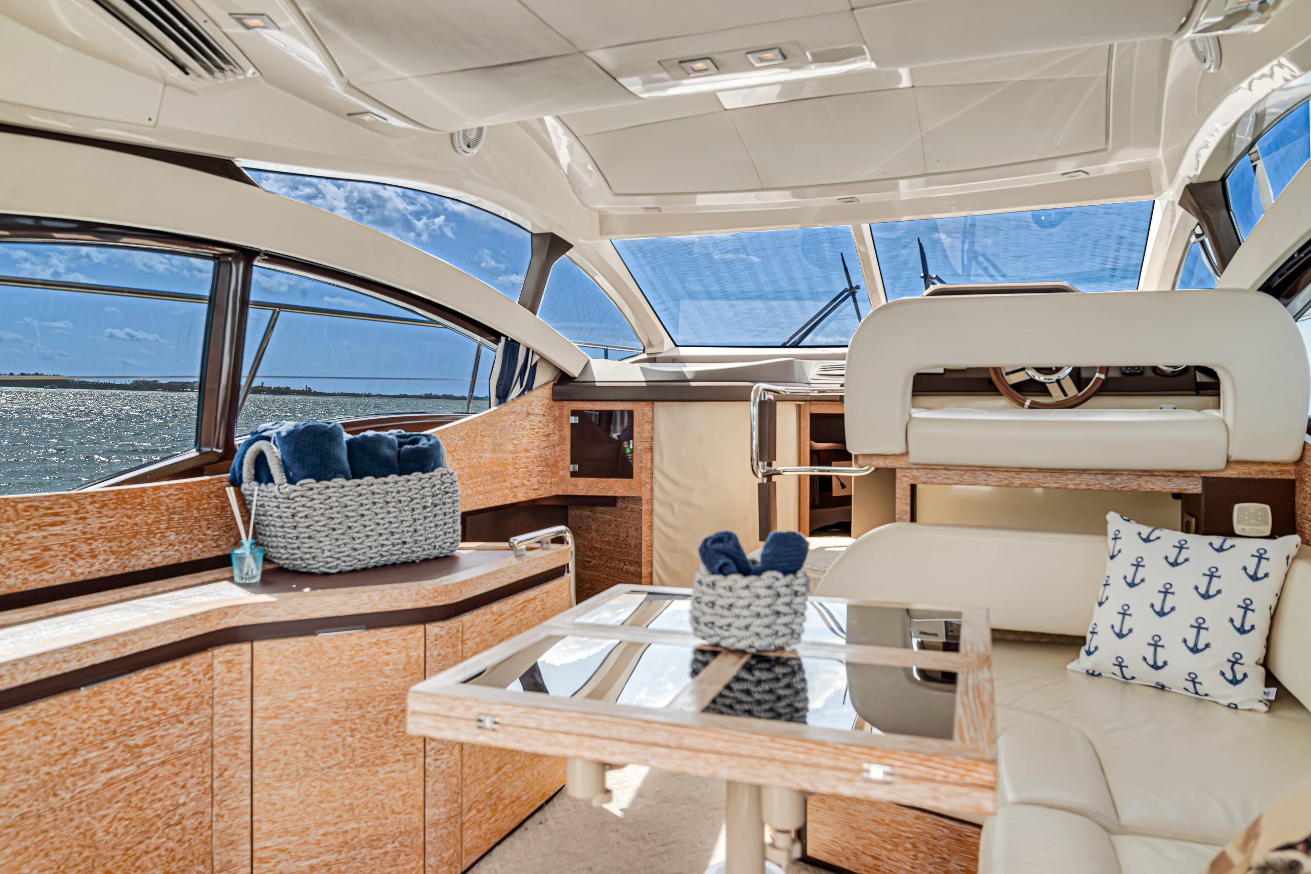 42Azimut-9-scaled-1.jpg