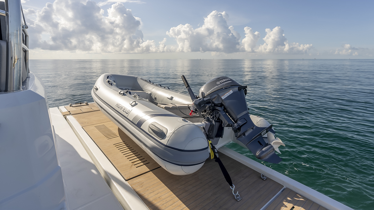 50-2023-Fountaine-Pajot-Luxury-Catamaran-11.jpg