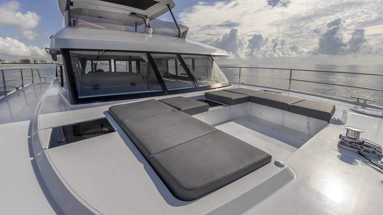 50-2023-Fountaine-Pajot-Luxury-Catamaran-19.jpg