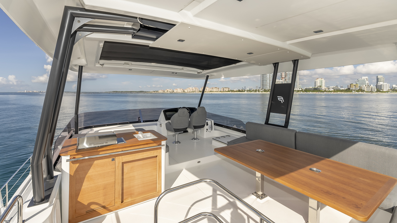 50-2023-Fountaine-Pajot-Luxury-Catamaran-23.jpg