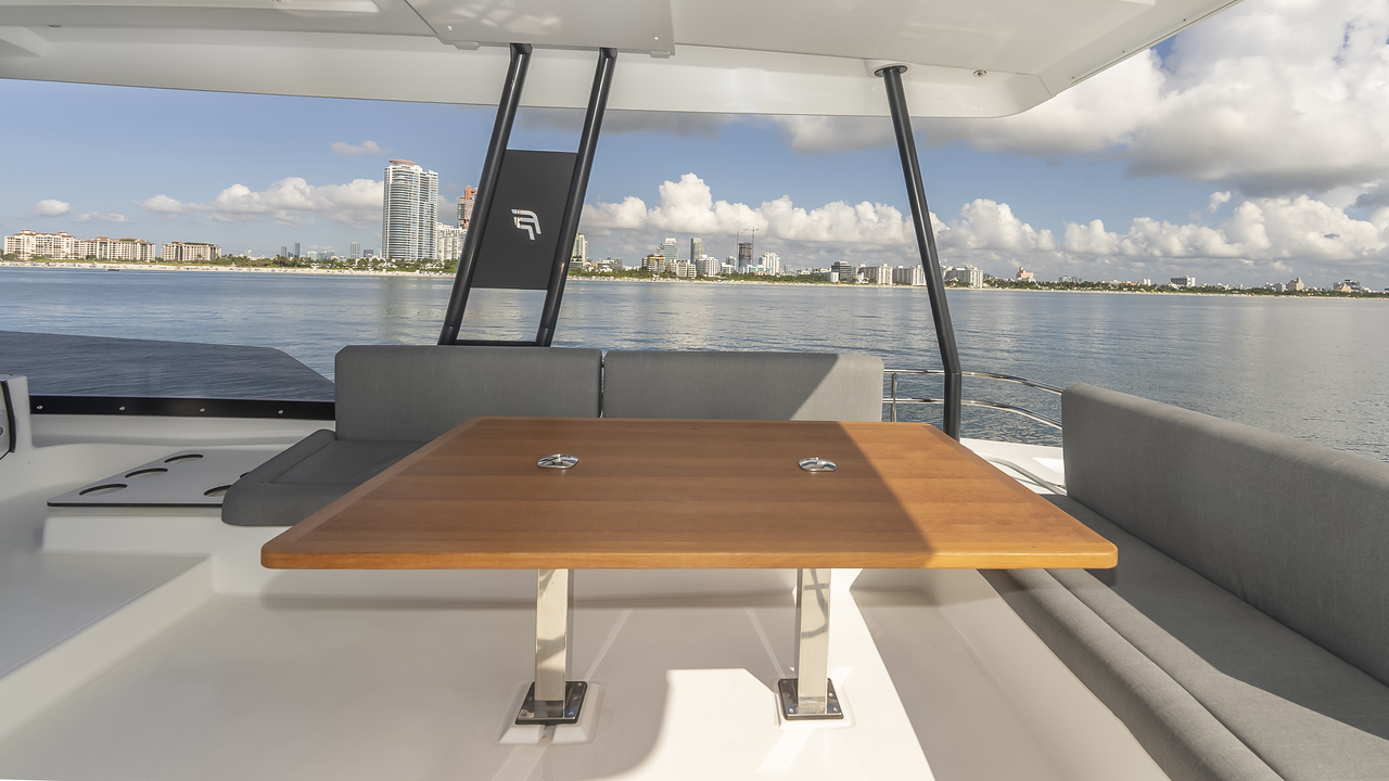 50-2023-Fountaine-Pajot-Luxury-Catamaran-26.jpg