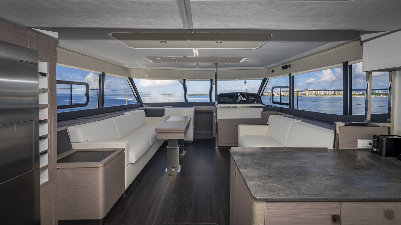 50-2023-Fountaine-Pajot-Luxury-Catamaran-32.jpg