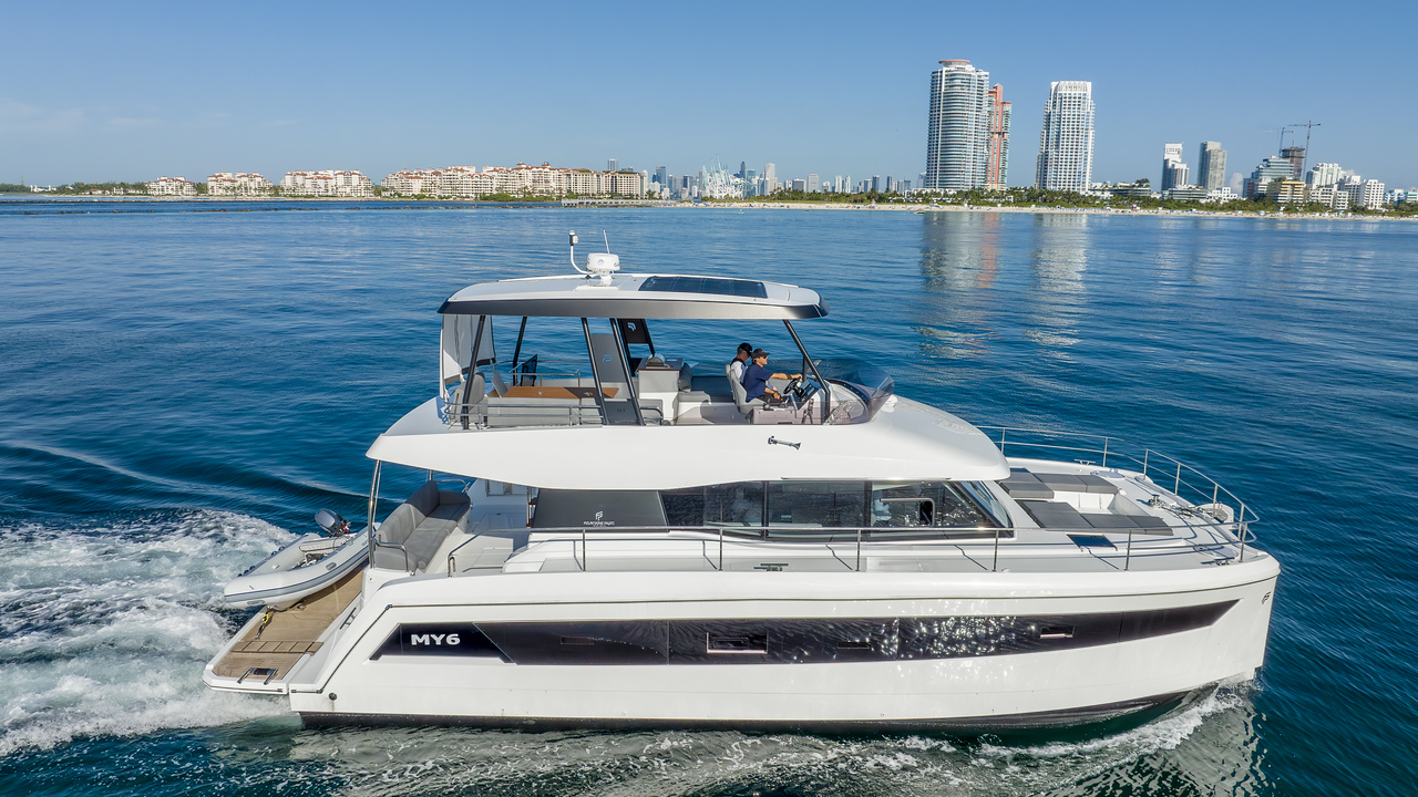 50-2023-Fountaine-Pajot-Luxury-Catamaran-5.jpg