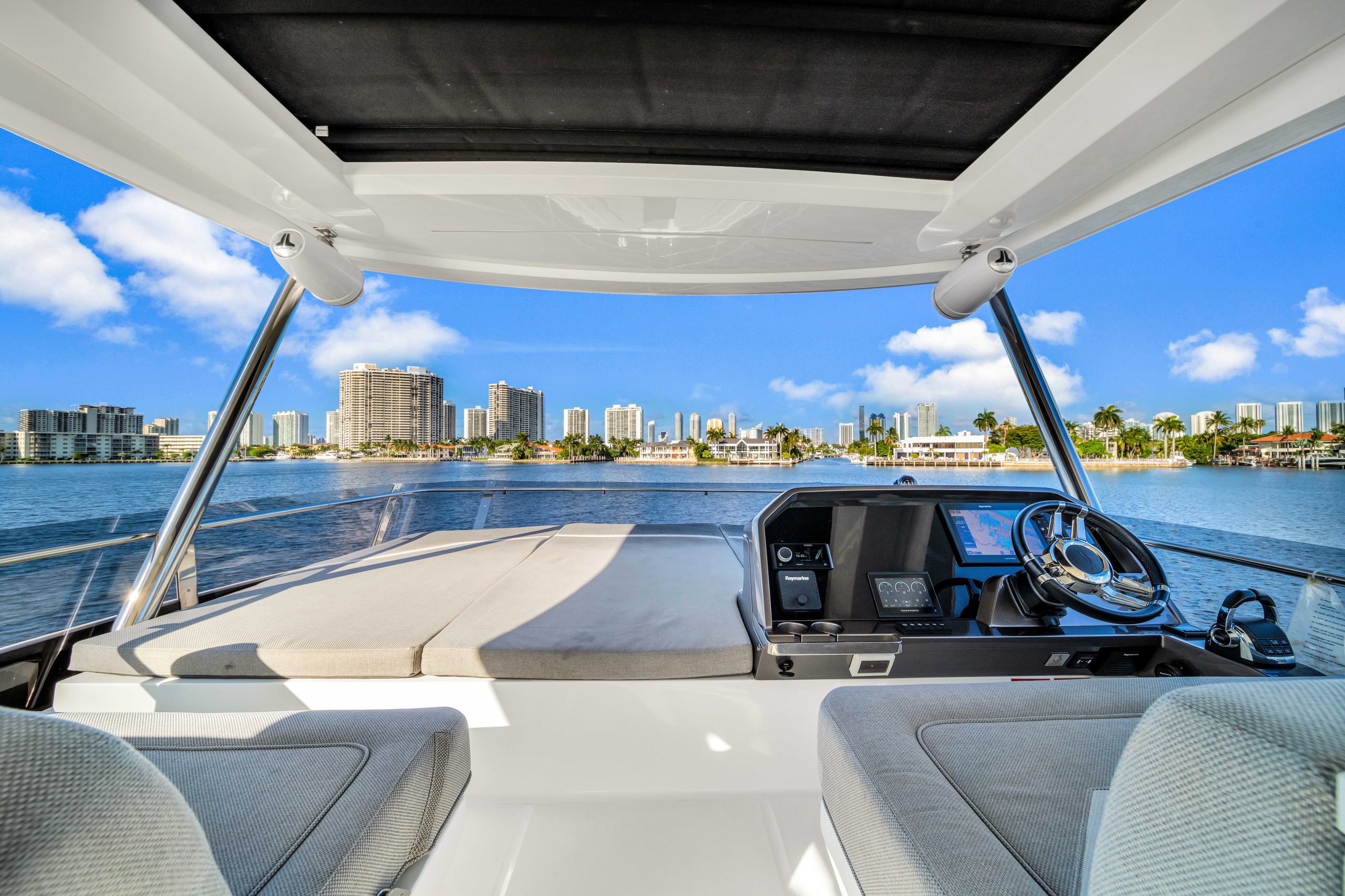 68Galeon-33-scaled-1.jpg