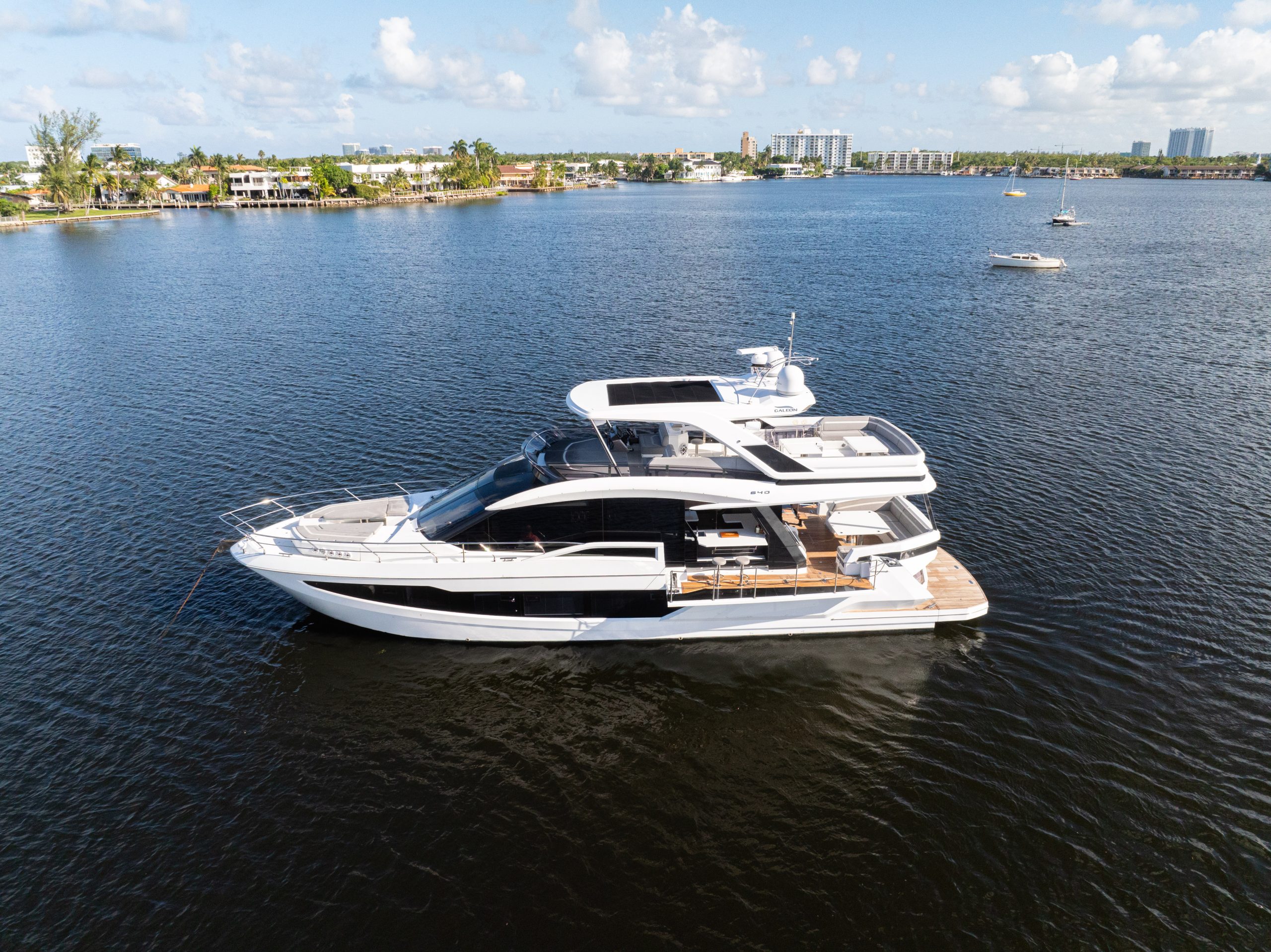 68Galeon-7-scaled-1.jpg