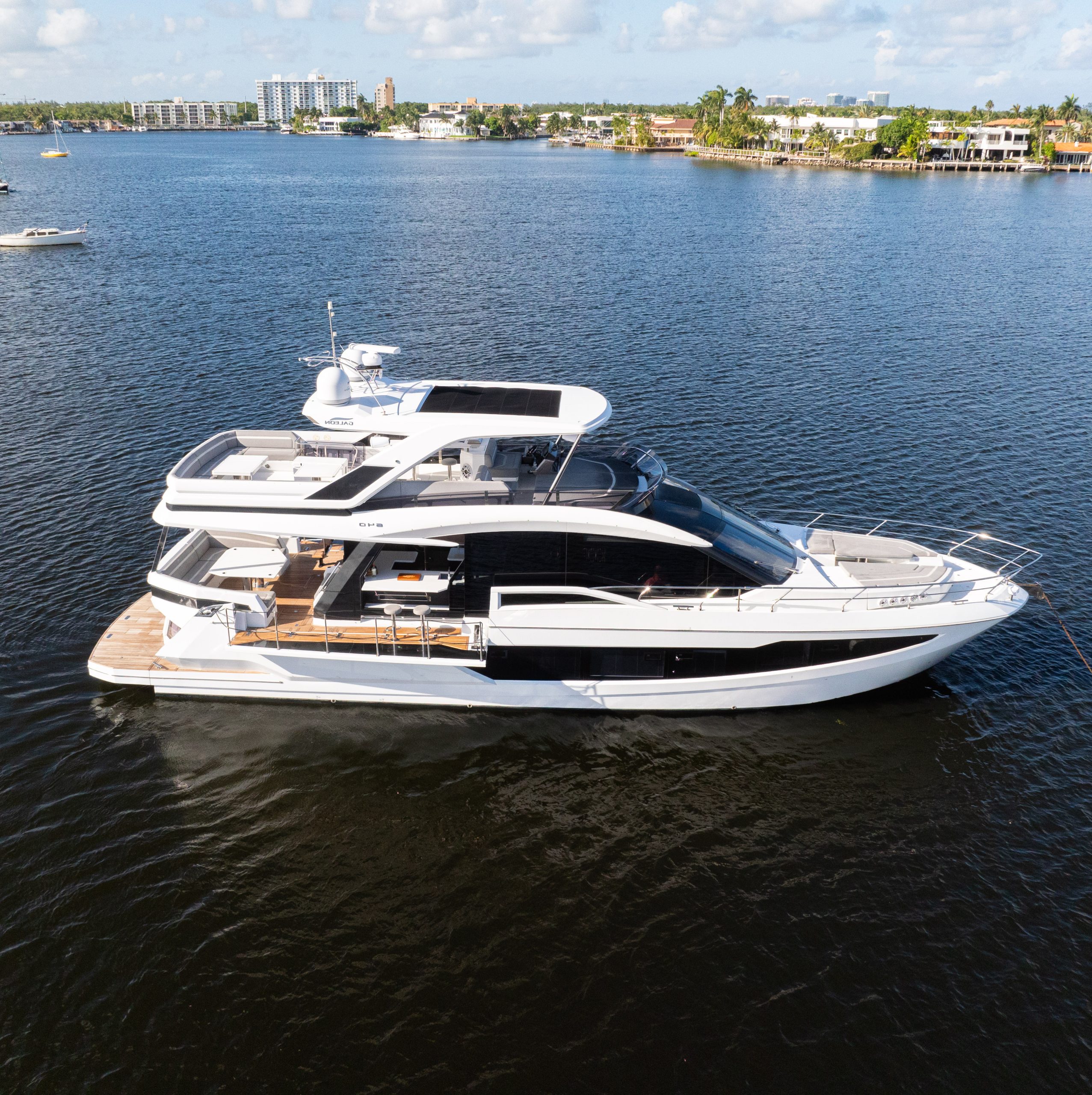 68Galeon-8-scaled-1.jpg