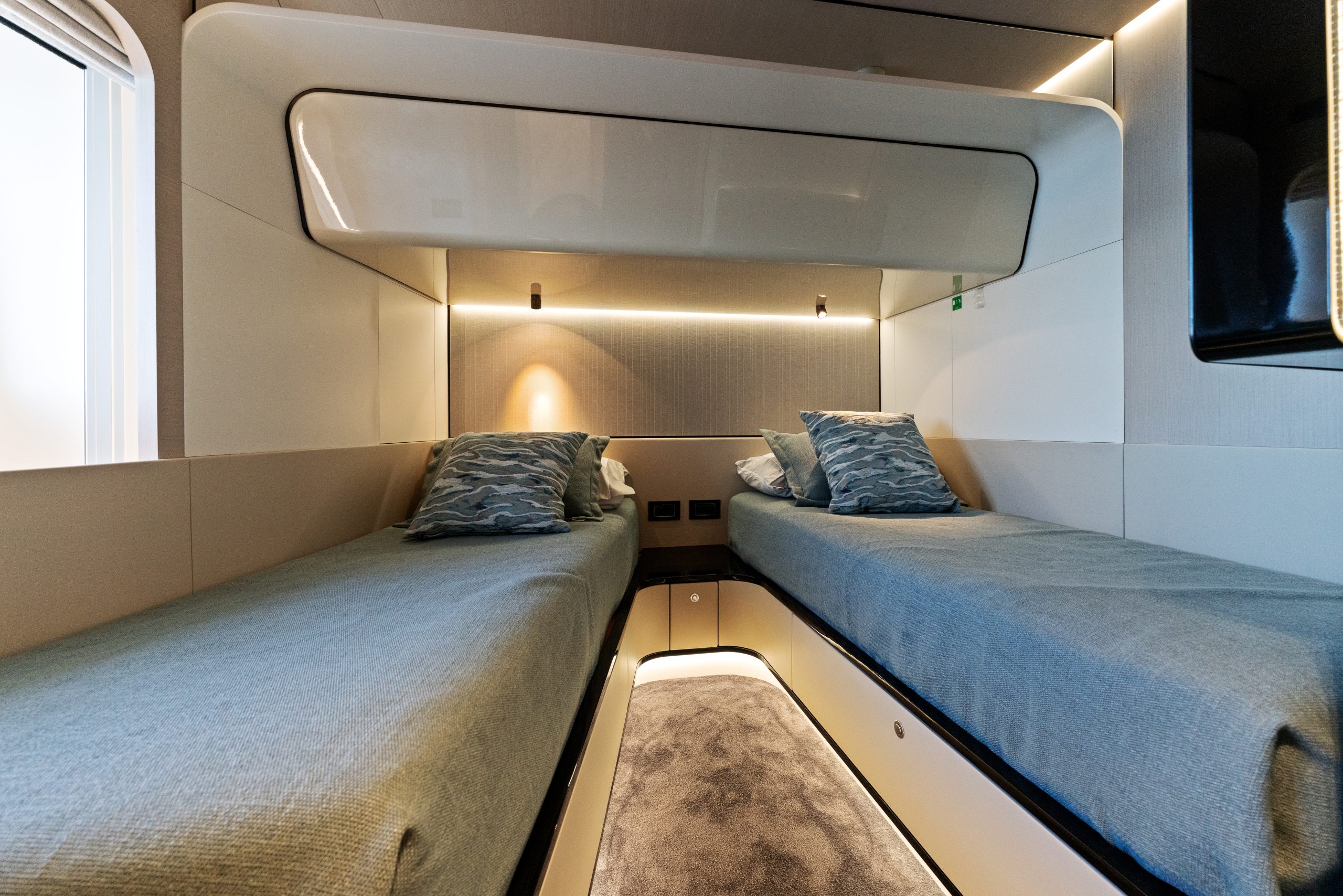 88Azimut-36-scaled-1.jpg