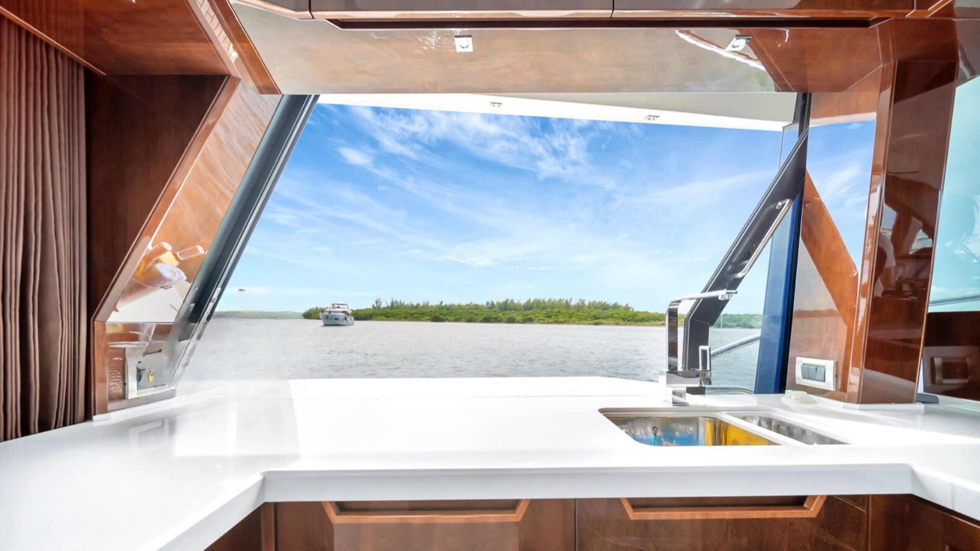 Galeon-1.jpg